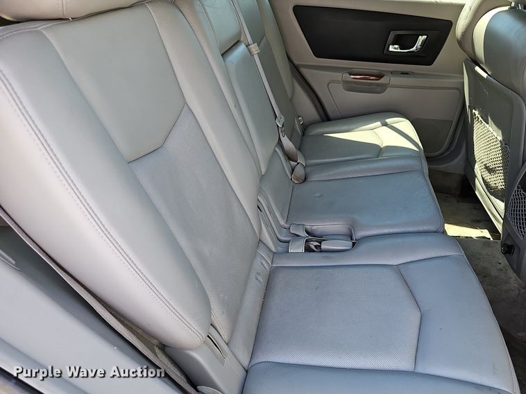 image for item DN8606 2006 Cadillac SRX  SUV