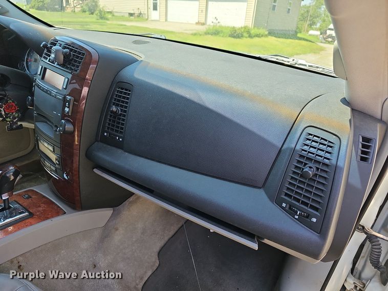 image for item DN8606 2006 Cadillac SRX  SUV