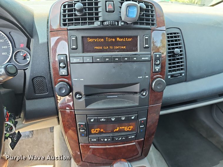 image for item DN8606 2006 Cadillac SRX  SUV