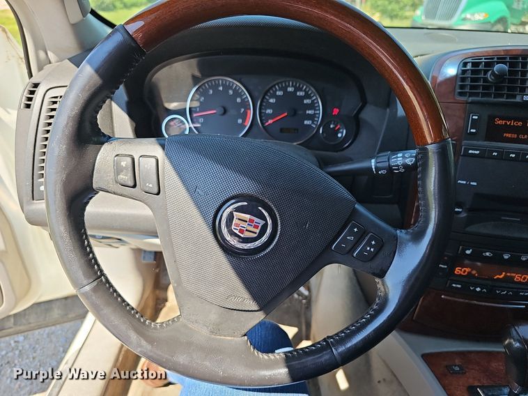 image for item DN8606 2006 Cadillac SRX  SUV