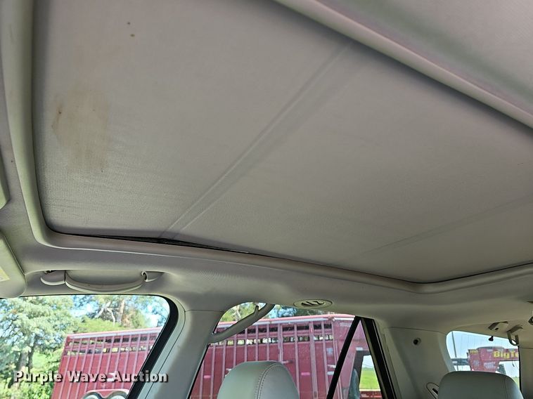 image for item DN8606 2006 Cadillac SRX  SUV