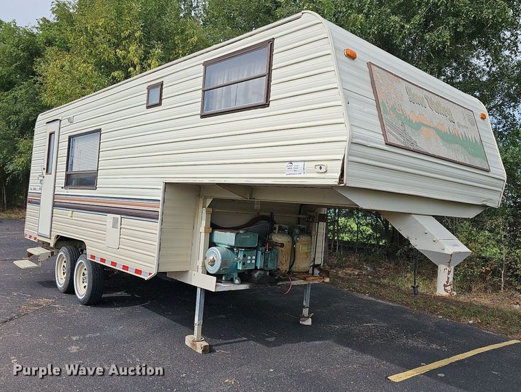 image for item DN8621 1990 Companion Sun Valley 239  camper