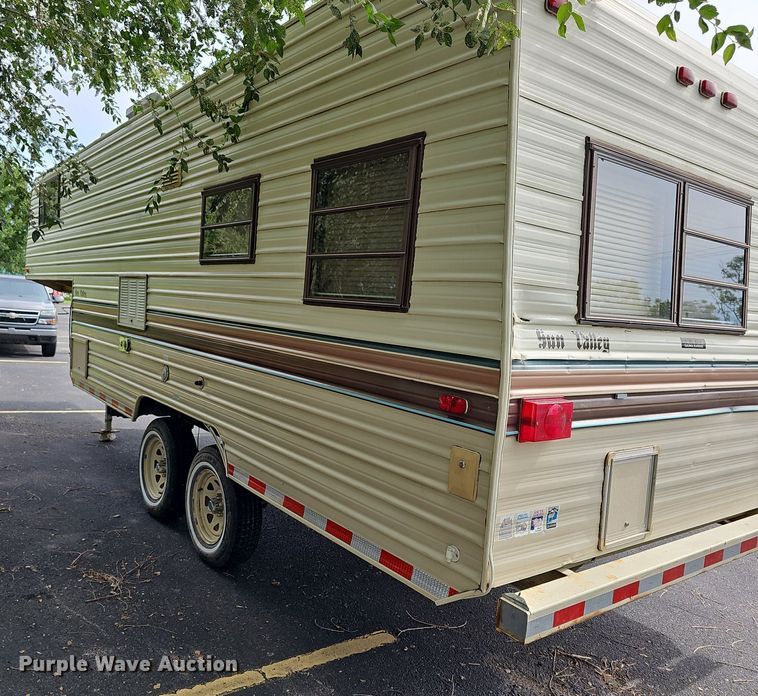 image for item DN8621 1990 Companion Sun Valley 239  camper