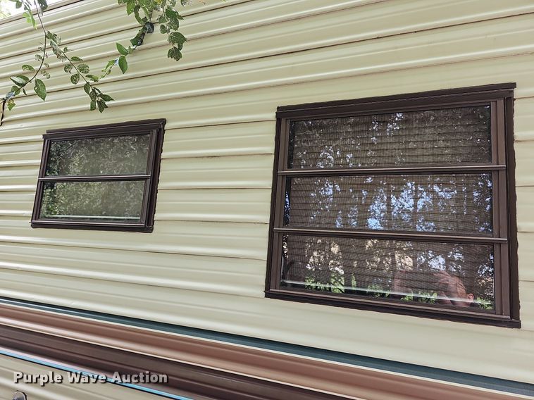 image for item DN8621 1990 Companion Sun Valley 239  camper