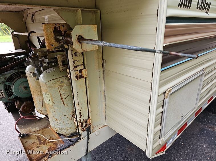 image for item DN8621 1990 Companion Sun Valley 239  camper