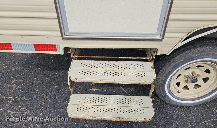 image for item DN8621 1990 Companion Sun Valley 239  camper