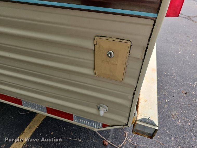 image for item DN8621 1990 Companion Sun Valley 239  camper