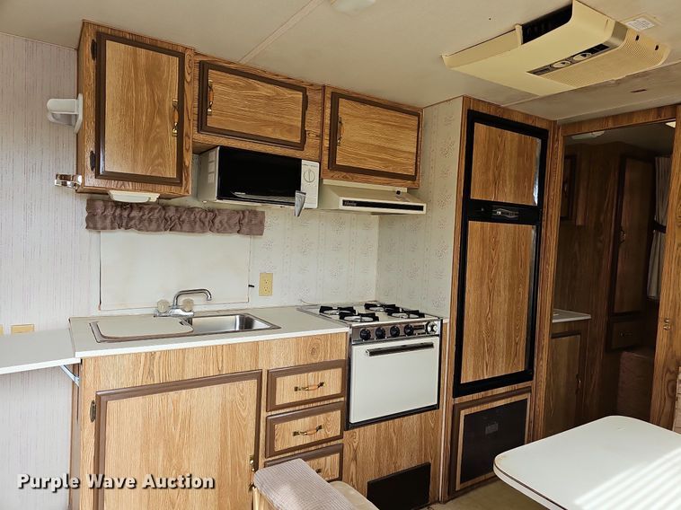 image for item DN8621 1990 Companion Sun Valley 239  camper