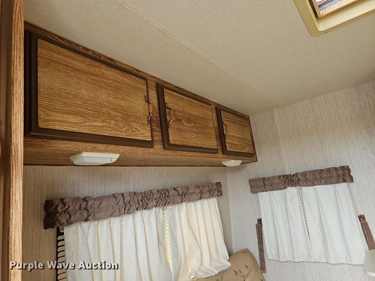 image for item DN8621 1990 Companion Sun Valley 239  camper