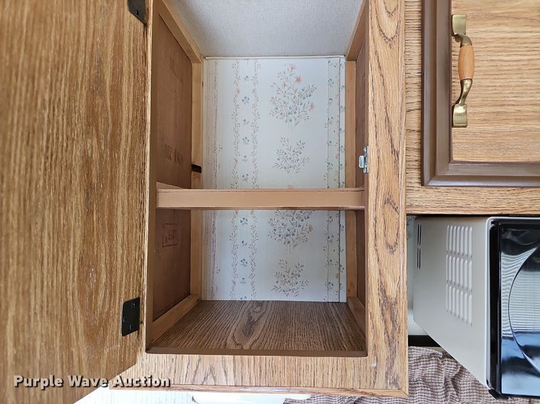 image for item DN8621 1990 Companion Sun Valley 239  camper