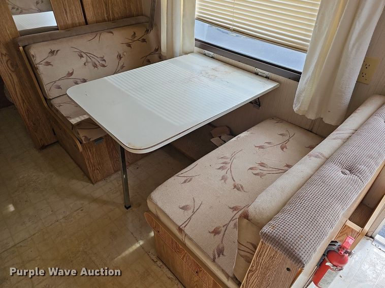 image for item DN8621 1990 Companion Sun Valley 239  camper