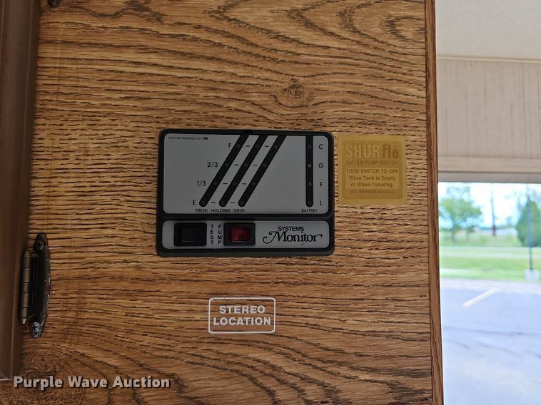 image for item DN8621 1990 Companion Sun Valley 239  camper