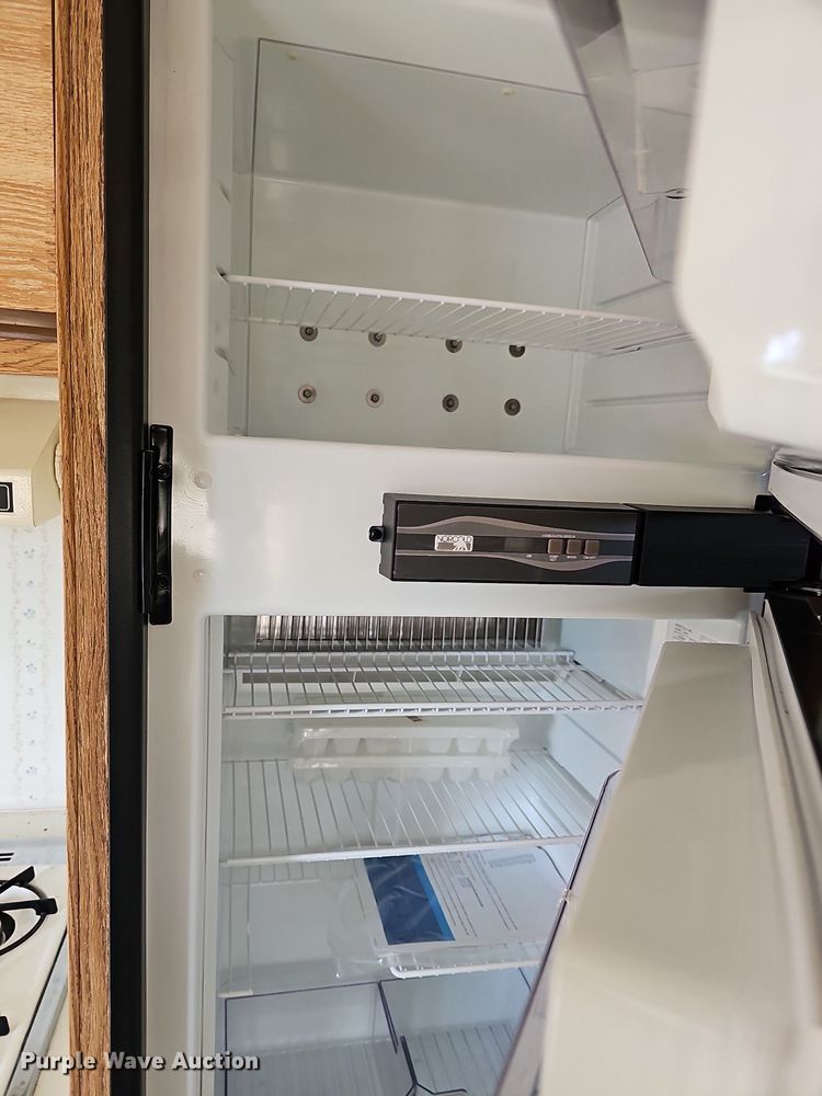 image for item DN8621 1990 Companion Sun Valley 239  camper