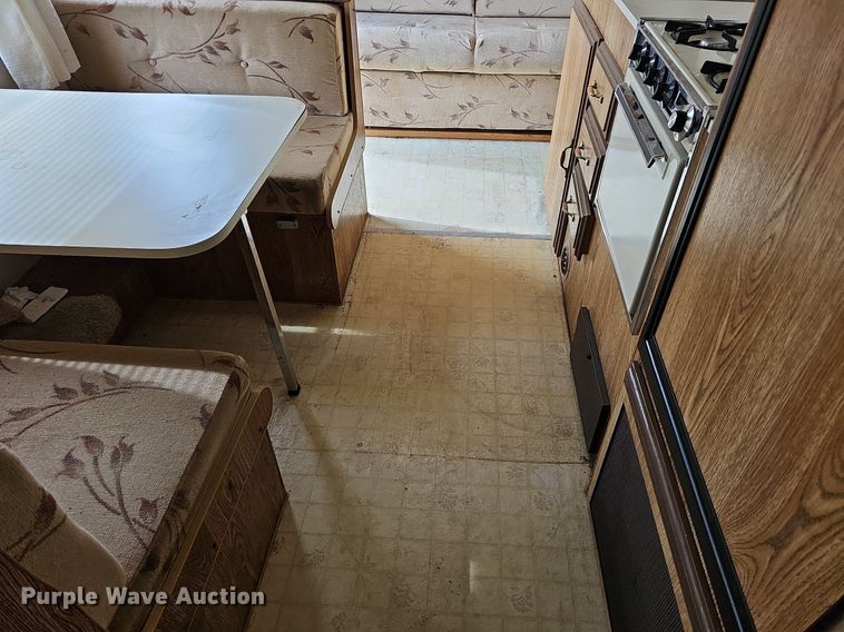 image for item DN8621 1990 Companion Sun Valley 239  camper