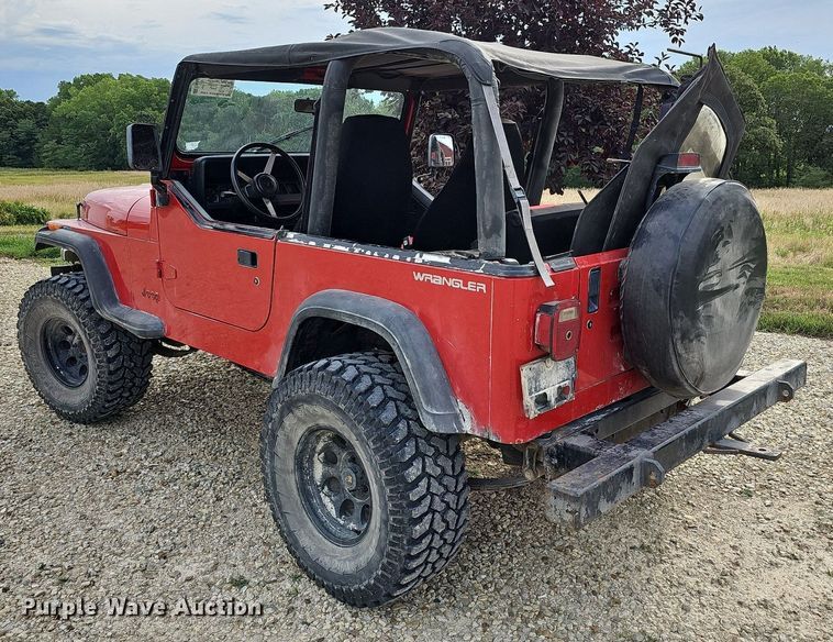 image for item DN8624 1995 Jeep Wrangler  SUV