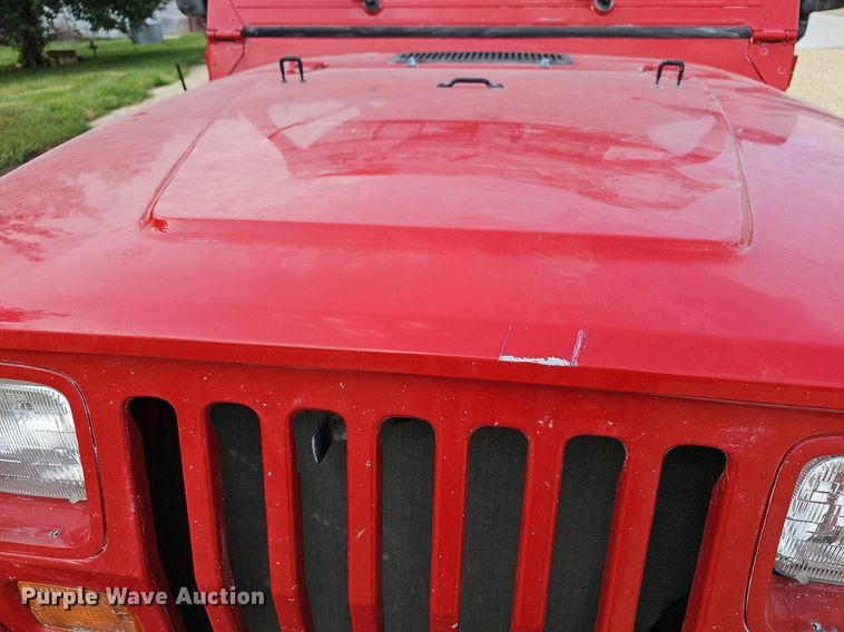 image for item DN8624 1995 Jeep Wrangler  SUV