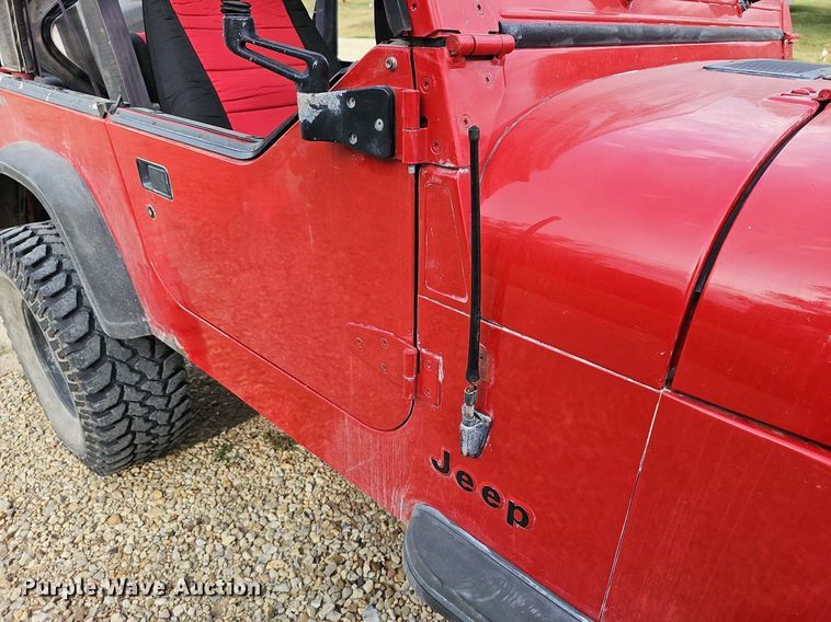 image for item DN8624 1995 Jeep Wrangler  SUV