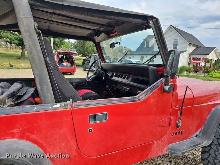 image for item DN8624 1995 Jeep Wrangler  SUV