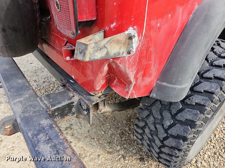 image for item DN8624 1995 Jeep Wrangler  SUV