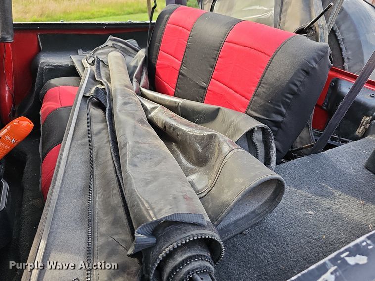 image for item DN8624 1995 Jeep Wrangler  SUV