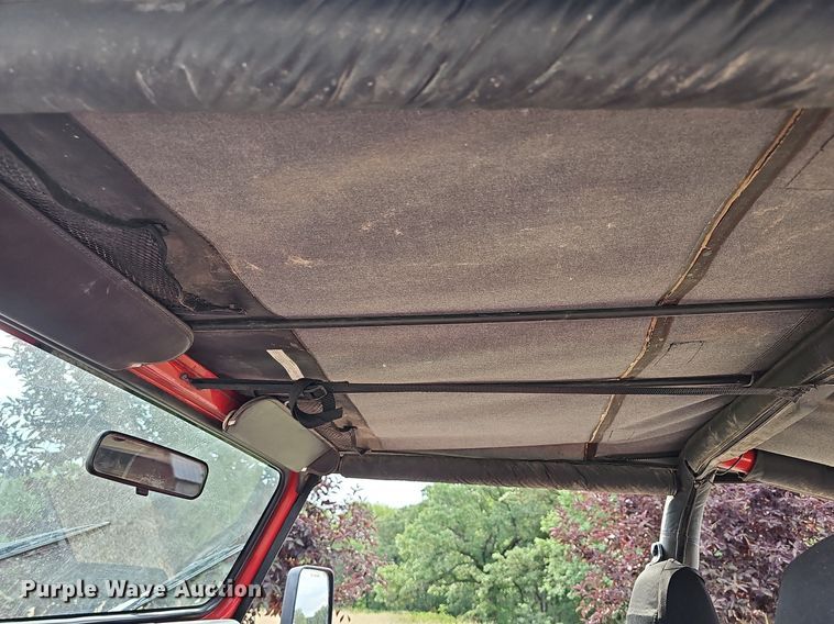 image for item DN8624 1995 Jeep Wrangler  SUV