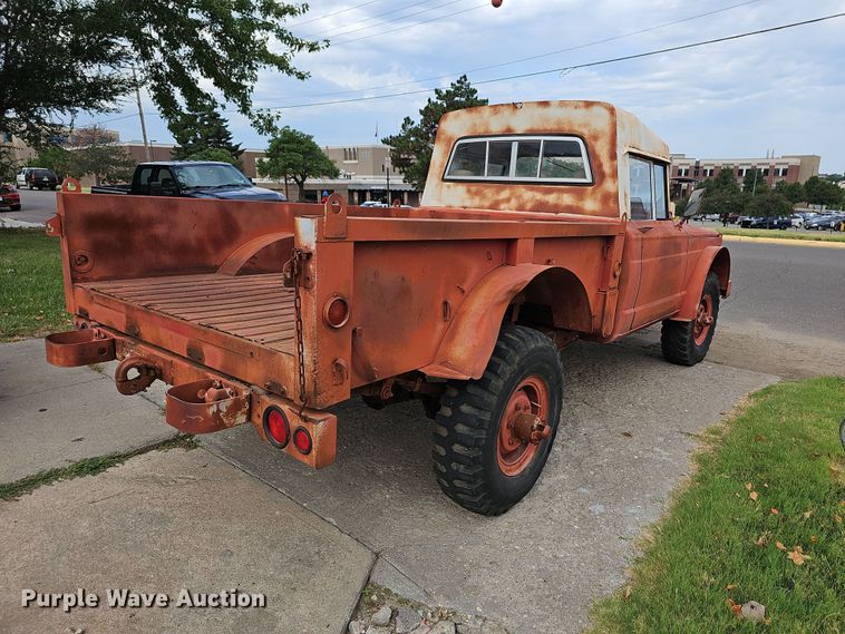 image for item DN8626 1968 Jeep Kaiser  pickup truck