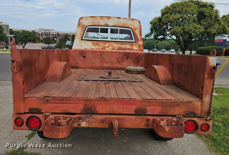 image for item DN8626 1968 Jeep Kaiser  pickup truck