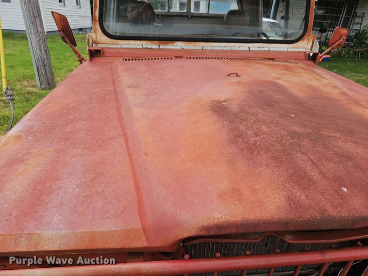 image for item DN8626 1968 Jeep Kaiser  pickup truck