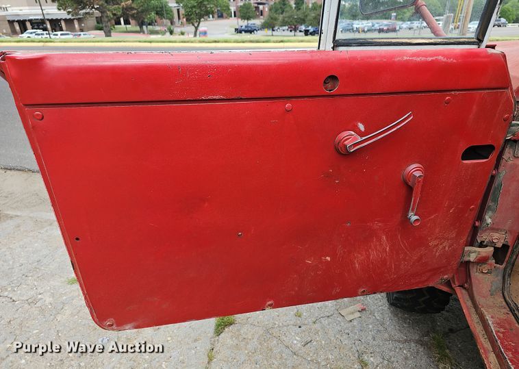 image for item DN8626 1968 Jeep Kaiser  pickup truck