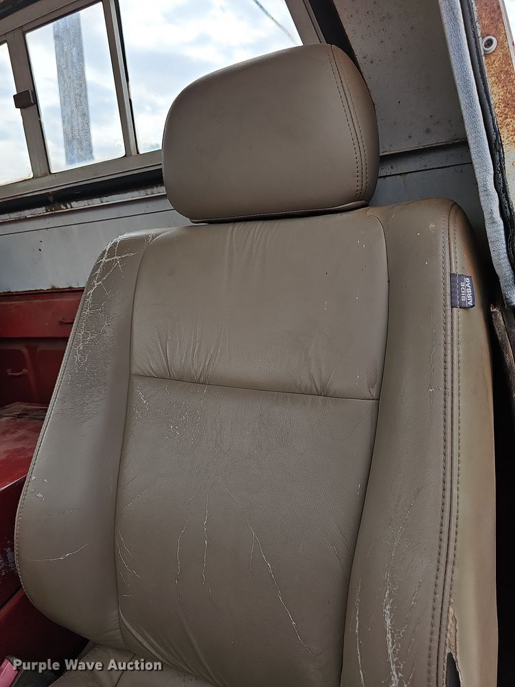 image for item DN8626 1968 Jeep Kaiser  pickup truck