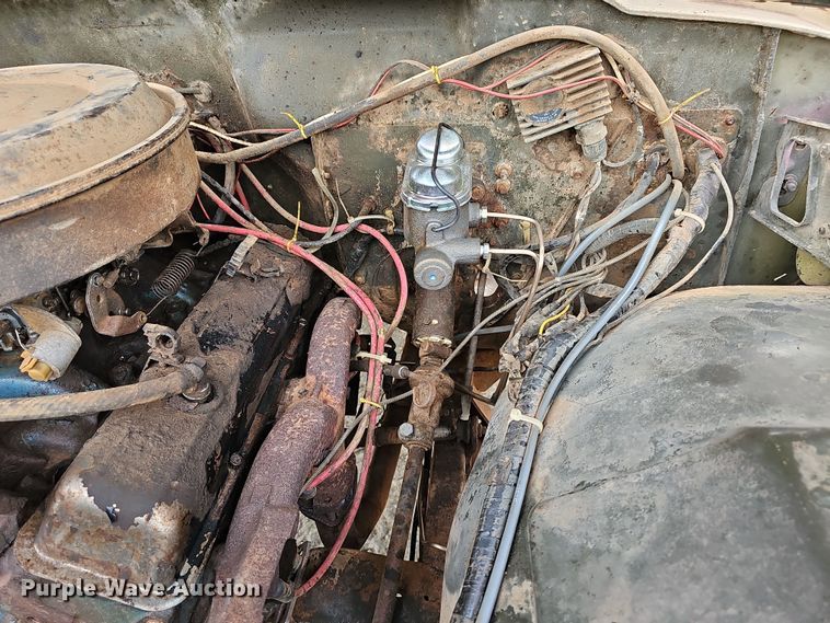 image for item DN8626 1968 Jeep Kaiser  pickup truck