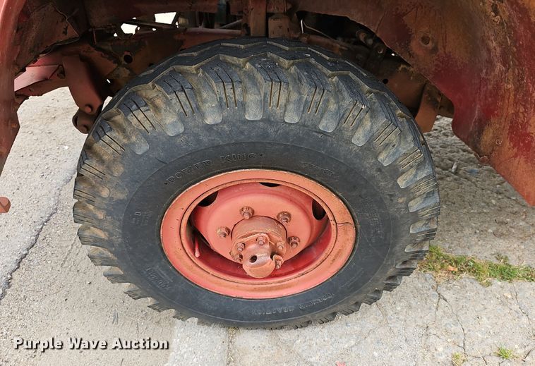 image for item DN8626 1968 Jeep Kaiser  pickup truck