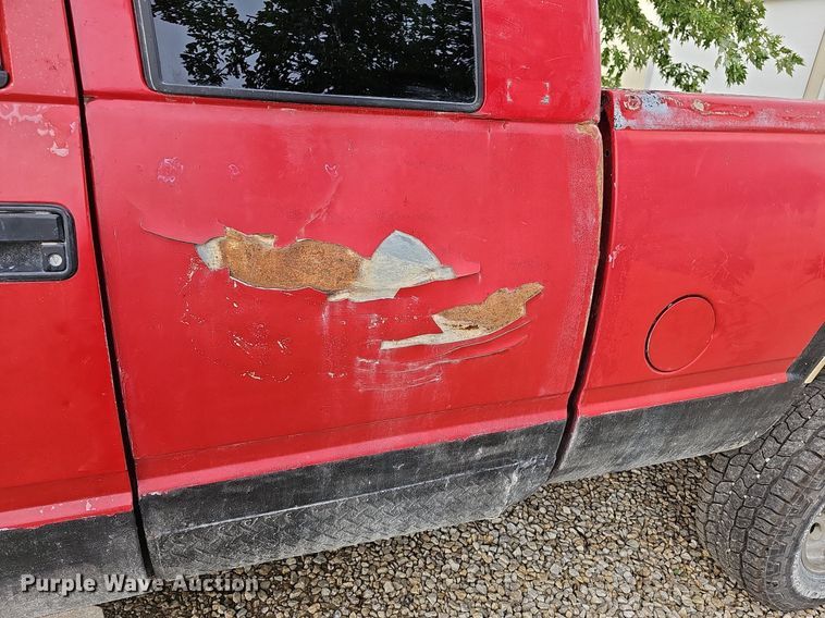 image for item DN8627 1996 Chevrolet K1500  Ext. Cab pickup truck