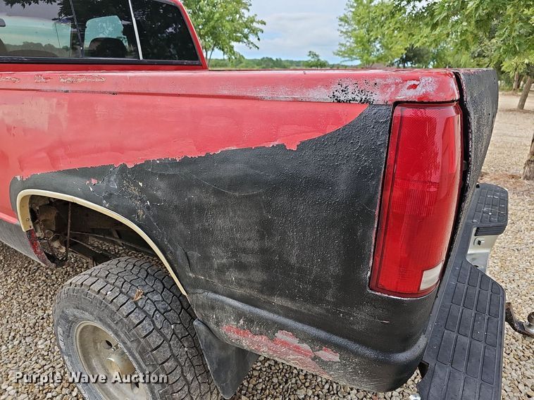 image for item DN8627 1996 Chevrolet K1500  Ext. Cab pickup truck