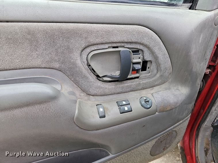 image for item DN8627 1996 Chevrolet K1500  Ext. Cab pickup truck