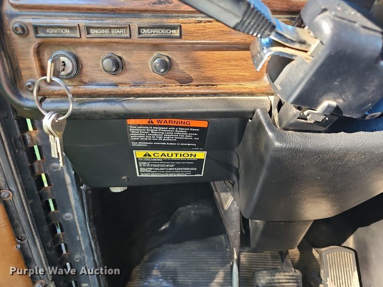 image for item DN8649 1998 Freightliner  hook lift truck