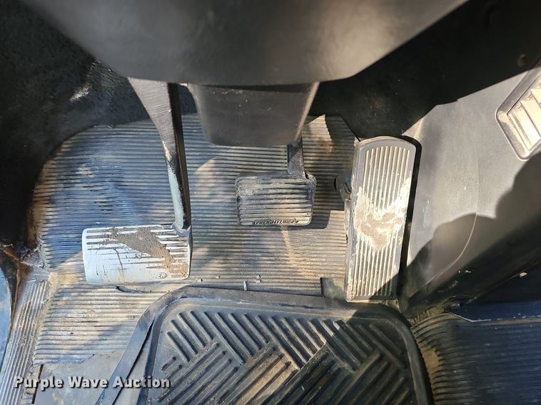 image for item DN8649 1998 Freightliner  hook lift truck