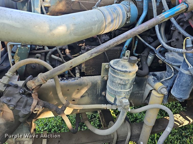 image for item DN8649 1998 Freightliner  hook lift truck