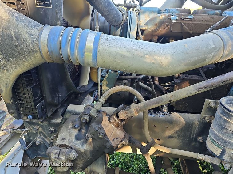 image for item DN8649 1998 Freightliner  hook lift truck