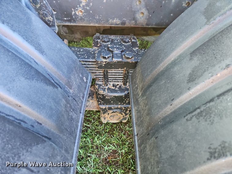 image for item DN8649 1998 Freightliner  hook lift truck