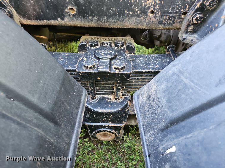 image for item DN8649 1998 Freightliner  hook lift truck