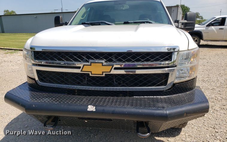 image for item DO2928 2013  Chevrolet Silverado 2500HD  Ext. Cab pickup truck