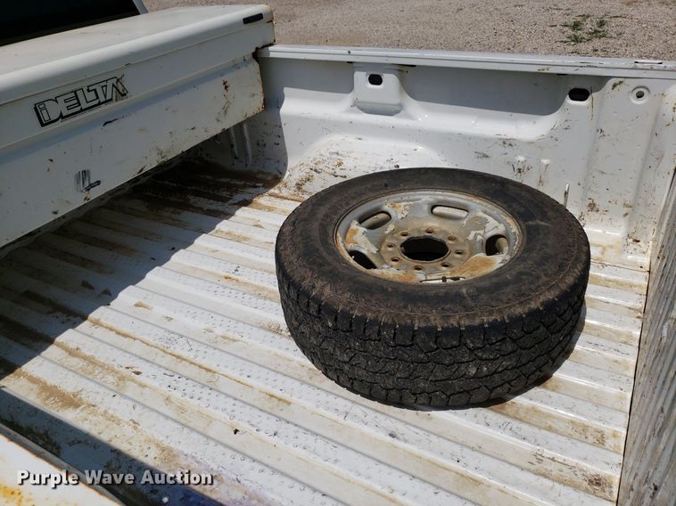 image for item DO2928 2013  Chevrolet Silverado 2500HD  Ext. Cab pickup truck