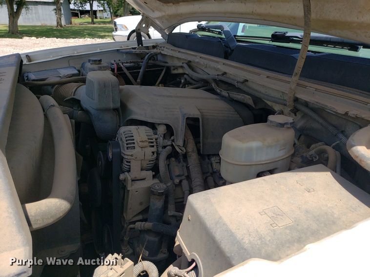 image for item DO2928 2013  Chevrolet Silverado 2500HD  Ext. Cab pickup truck