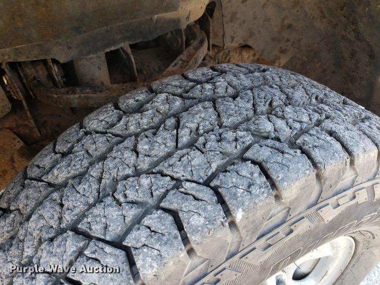 image for item DO2928 2013  Chevrolet Silverado 2500HD  Ext. Cab pickup truck