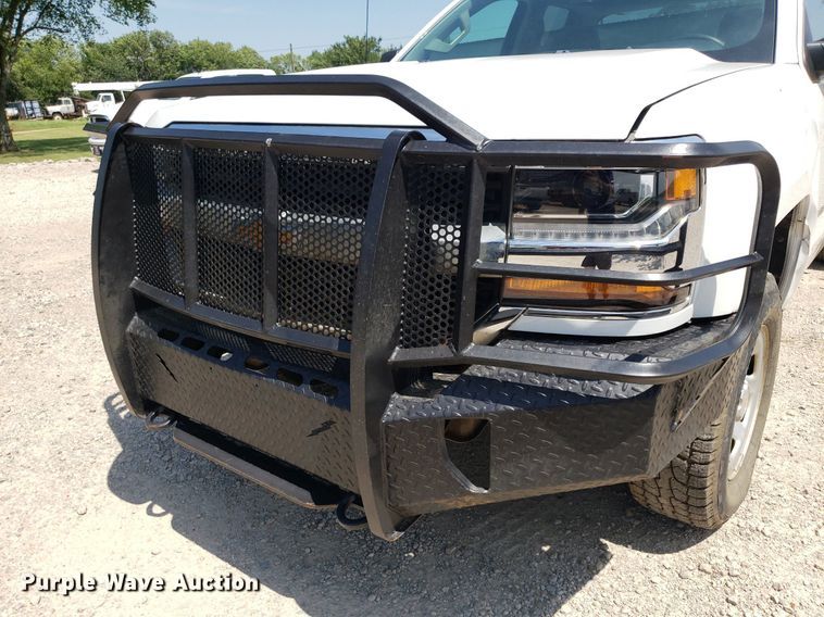 image for item DO2929 2019  Chevrolet Silverado 1500  Double Cab pickup truck