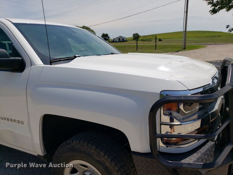 image for item DO2929 2019  Chevrolet Silverado 1500  Double Cab pickup truck