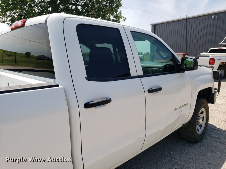 image for item DO2929 2019  Chevrolet Silverado 1500  Double Cab pickup truck