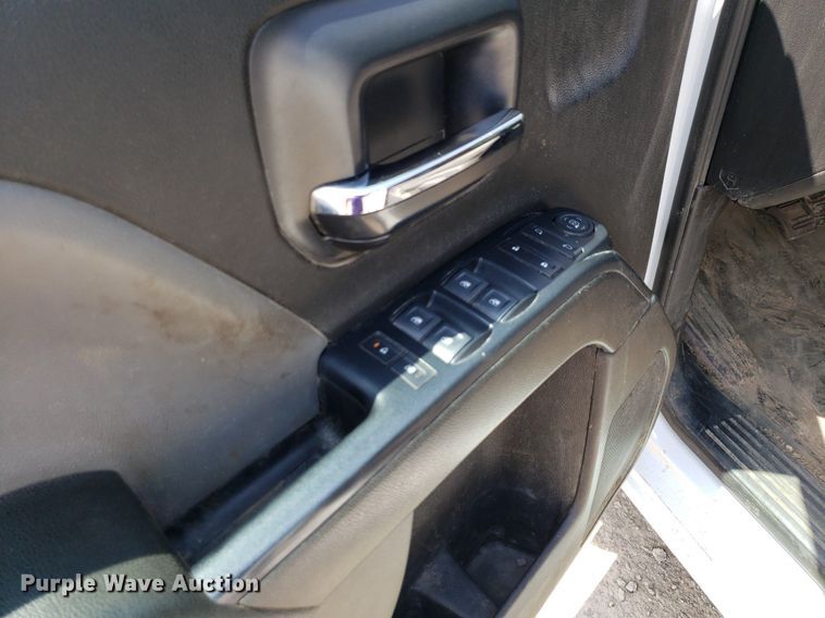 image for item DO2929 2019  Chevrolet Silverado 1500  Double Cab pickup truck