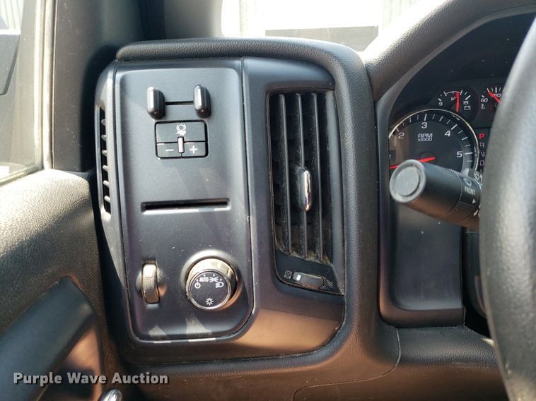 image for item DO2929 2019  Chevrolet Silverado 1500  Double Cab pickup truck